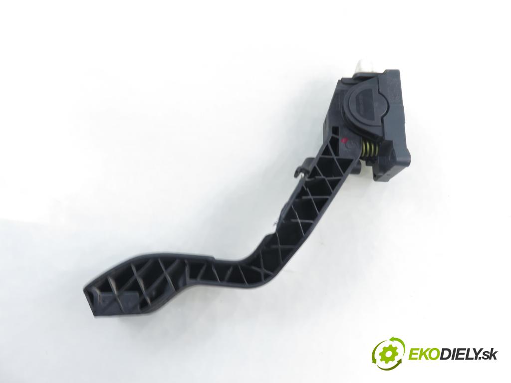 CITROEN C4 I (LC_) HB 2006 80,00 1.6 HDi - 9HY (DV6TED4) 1560,00 Potenciometer plynu 0280755001 ; 9650889180 ; F00C3E2429 (Potenciometer plynového pedálu)