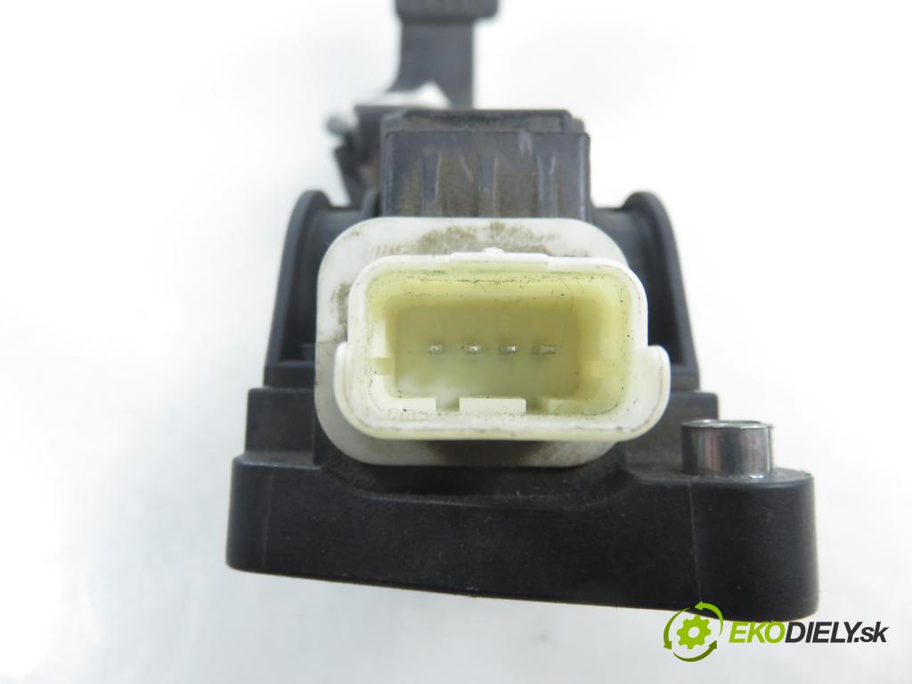 CITROEN C4 I (LC_) HB 2006 80,00 1.6 HDi - 9HY (DV6TED4) 1560,00 Potenciometer plynu 0280755001 ; 9650889180 ; F00C3E2429 (Potenciometer plynového pedálu)