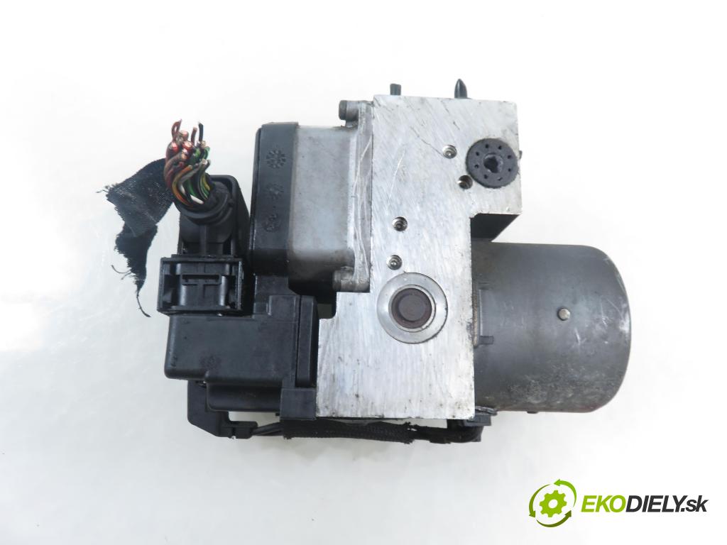 AUDI A4 (8D2, B5) SEDAN 2000 110,00 2.5 TDI - AFB 2496,00 Pumpa ABS 0273004358 ; 0265220525 (Pumpa ABS)