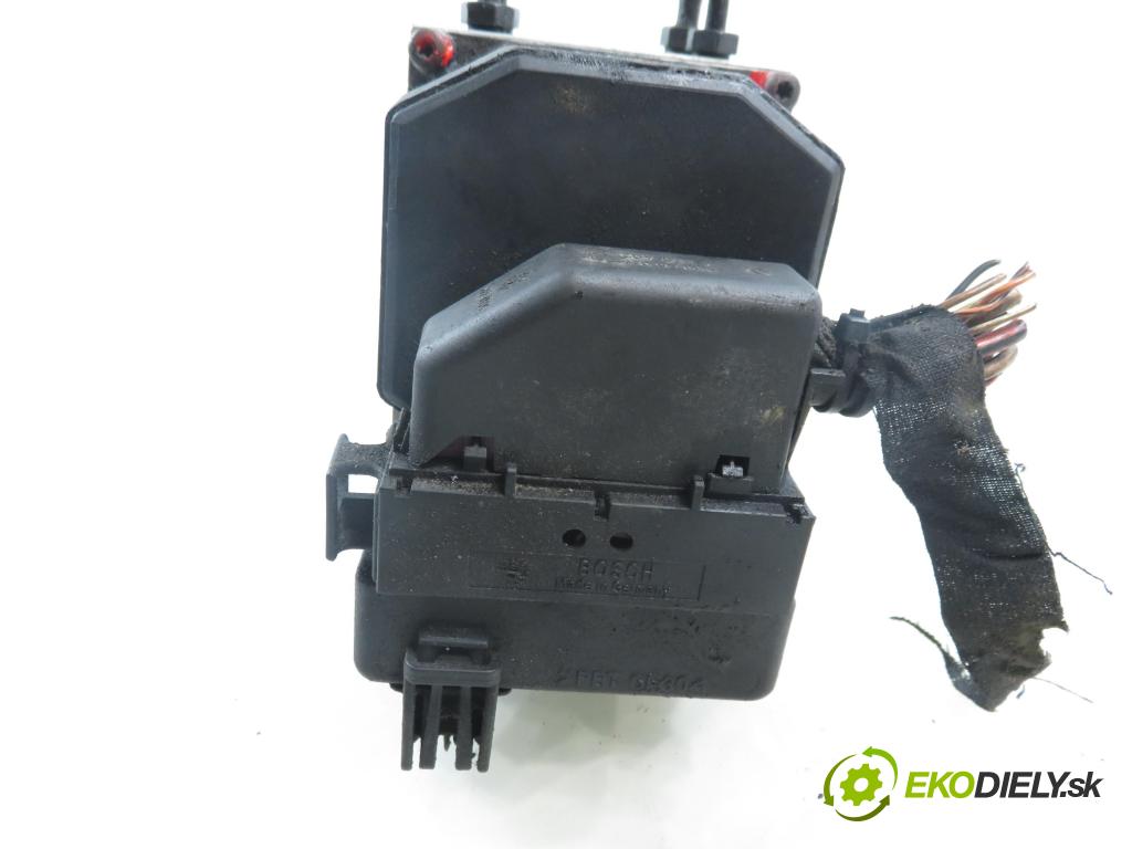 AUDI A4 (8D2, B5) SEDAN 2000 110,00 2.5 TDI - AFB 2496,00 Pumpa ABS 0273004358 ; 0265220525 (Pumpa ABS)