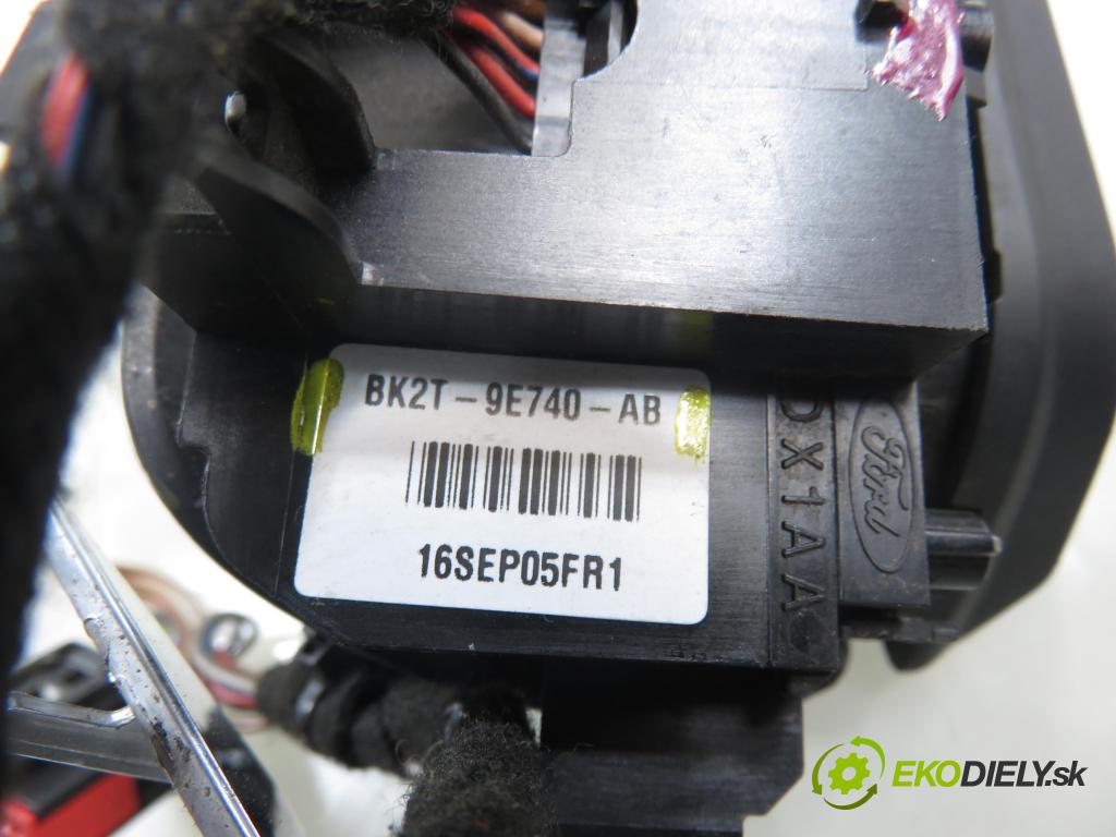 FORD TRANSIT CUSTOM V362 Skrzynia (FY, FZ) FURGON 2016 77,00 2.0 TDCi - YLF6 1995,00 Ovládač rádia BK2T9E740AB ; AM5T14K147CA ; BK213600FD35B8