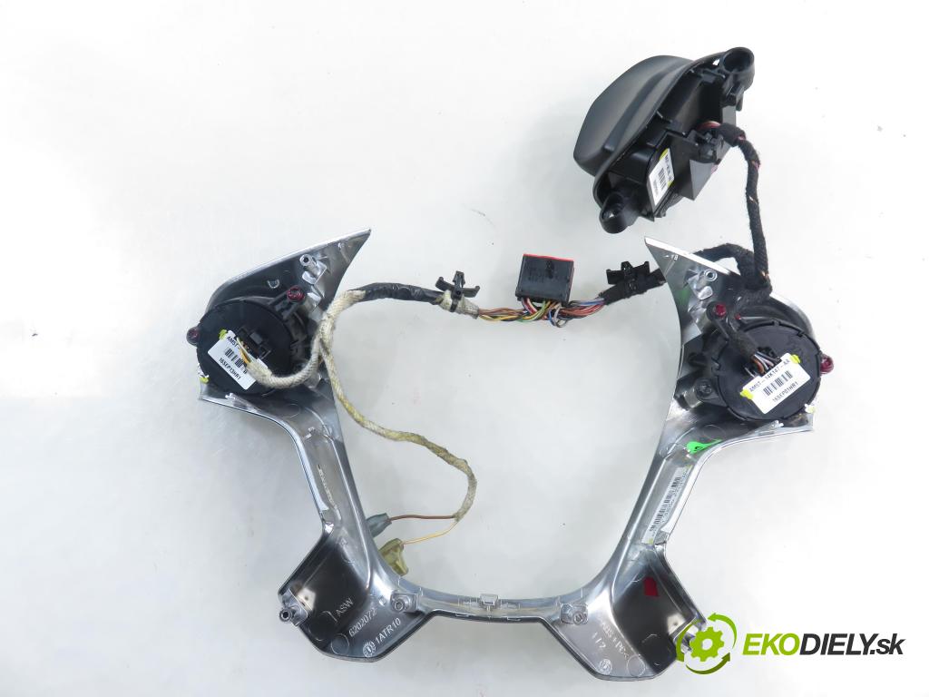 FORD TRANSIT CUSTOM V362 Skrzynia (FY, FZ) FURGON 2016 77,00 2.0 TDCi - YLF6 1995,00 Ovládač rádia BK2T9E740AB ; AM5T14K147CA ; BK213600FD35B8