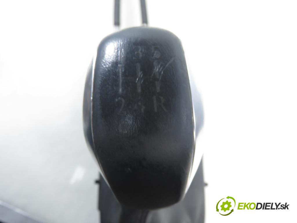 PEUGEOT 308 II HB 2014 68,00 1.6 HDi - 9HP (DV6DTED) 1560,00 ZVEDÁK: 9806936580