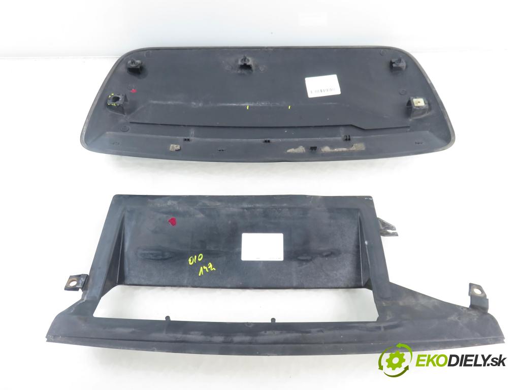 SUZUKI GRAND VITARA I (FT, HT) TERENOWY 2002 64,00 2.0 TD 87 4x4 - RF (MAZDA) 1998,00 volant vzduchu 7246165DA ; 7245165DA