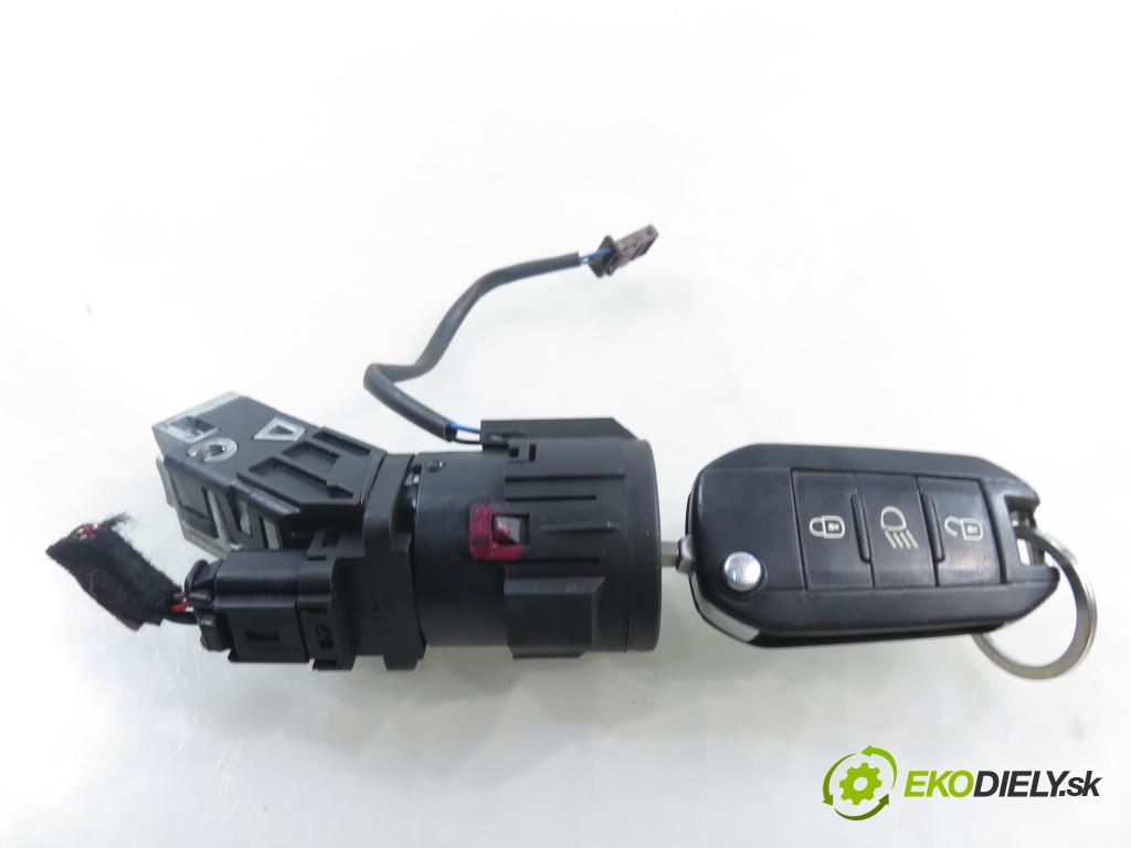 PEUGEOT 308 II HB 2014 68,00 1.6 HDi - 9HP (DV6DTED) 1560,00 spinačka 36454600 ; 9663123380 (Spínacia skrinka)