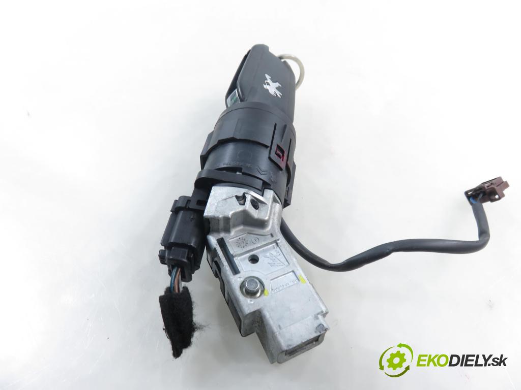 PEUGEOT 308 II HB 2014 68,00 1.6 HDi - 9HP (DV6DTED) 1560,00 spinačka 36454600 ; 9663123380 (Spínacia skrinka)