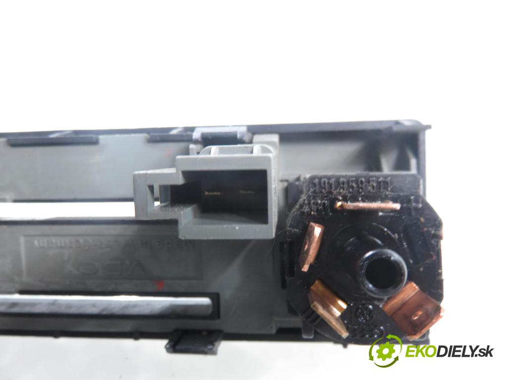 VW GOLF II (19E, 1G1) HB 1986 51,00 1.6 - PN 1595,00 Panel kúrenia 191192819045