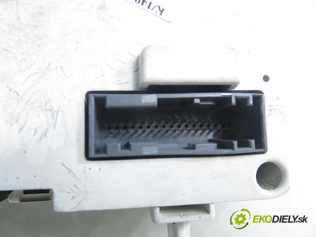 FIAT MULTIPLA (186_) MINIVAN 2005 0,00 1.6 - 182 B6.000 1596,00 prístrojovka elektrický 51712409