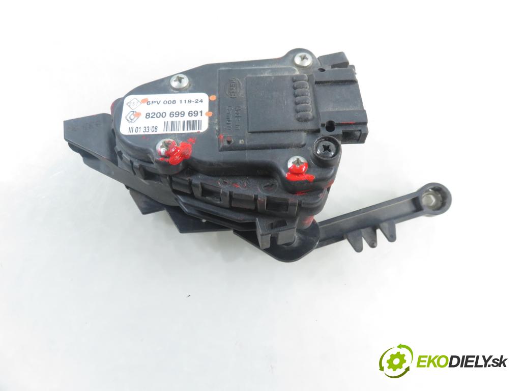 RENAULT KANGOO (KC0/1_) KOMBIVAN 2008 50,00 1.5 dCi 68 - K9K 714 1461,00 Potenciometer plynu 8200699691 ; 6PV00811924 (Potenciometer plynového pedálu)