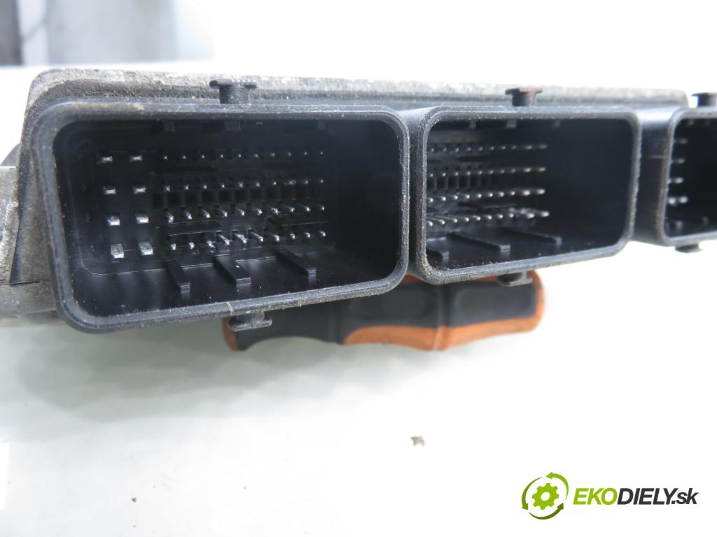 RENAULT CLIO III Grandtour (KR0/1_) KOMBI 2009 65,00 1.5 dCi - K9K 772 1461,00 Riadiaca jednotka Motor S126074108B ; 8200847131 ; 8200680832