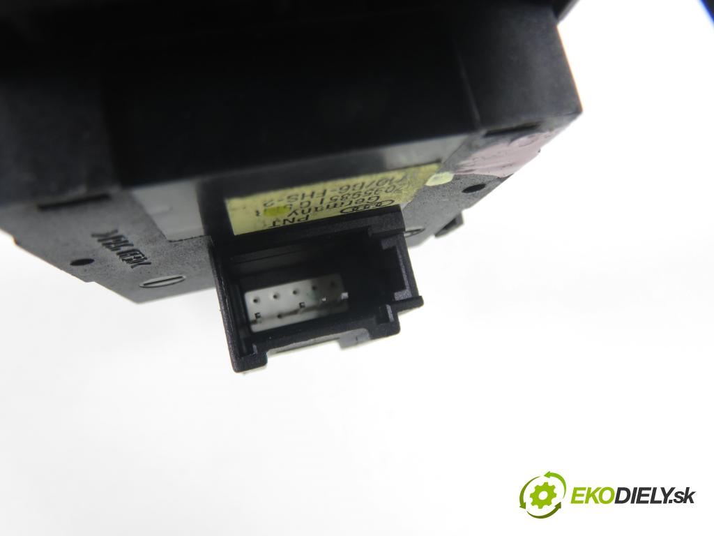 AUDI A2 (8Z0) HB 2001 55,00 1.4 TDI - AMF 1422,00 Panel ovládaní oken 8Z0959851G