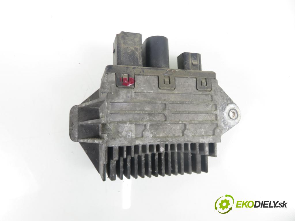 AUDI A2 (8Z0) HB 2001 55,00 1.4 TDI - AMF 1422,00 řídící jednotka VENTILÁTORY 8Z0959501