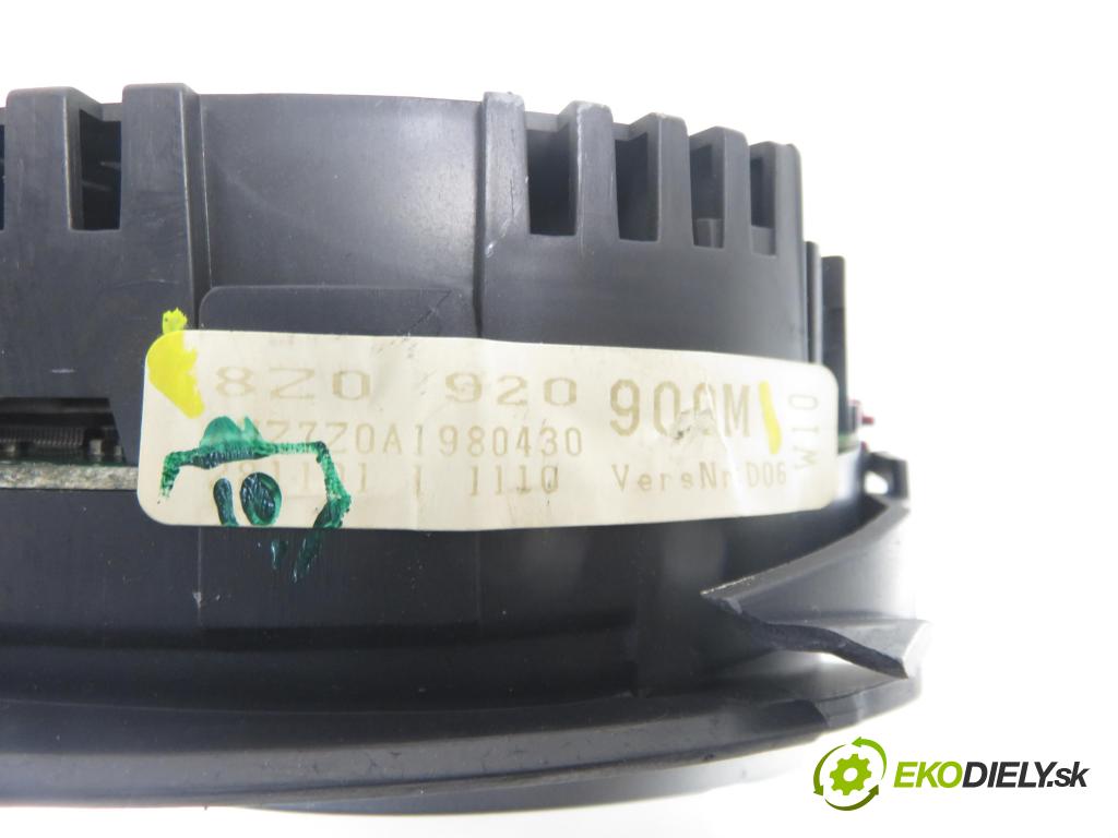AUDI A2 (8Z0) HB 2001 55,00 1.4 TDI - AMF 1422,00 prístrojovka elektrický 8Z0920900M