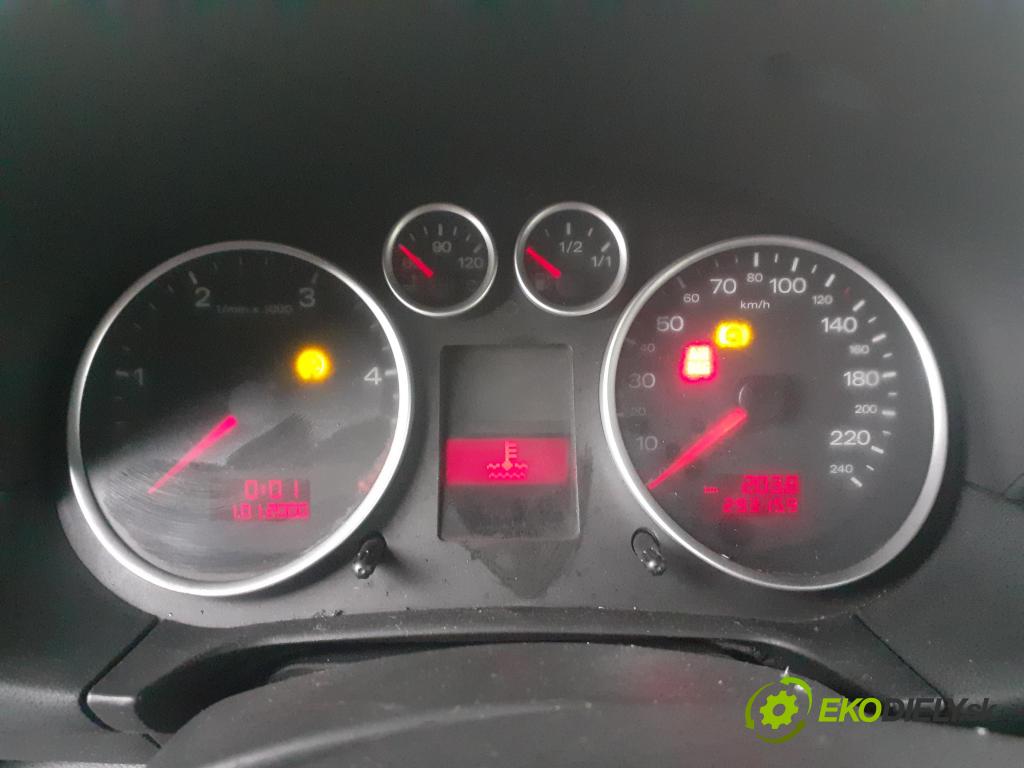 AUDI A2 (8Z0) HB 2001 55,00 1.4 TDI - AMF 1422,00 prístrojovka elektrický 8Z0920900M