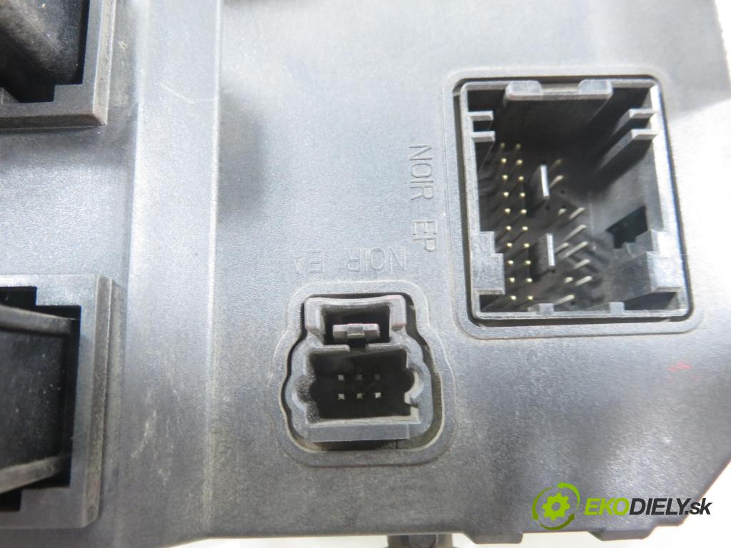 CITROEN BERLINGO / BERLINGO FIRST nadwozie wielkoprzestrzenne (MPV) KOMBIVAN 2006 55,00 1.6 HDI 75 (MF9HW) - 9HW (DV6BTED4) 1560,00 MODUL BSI S118085220E