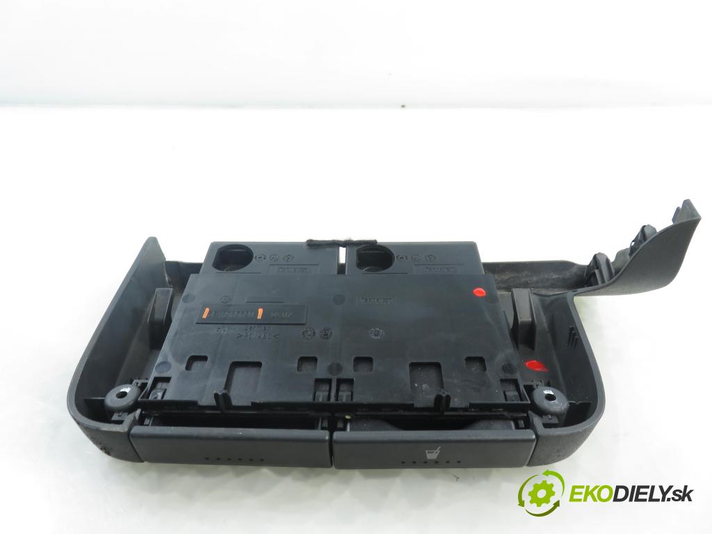 VW LUPO (6X1, 6E1) HB 2002 37,00 1 - AUC 999,00 držák na nápoje 6E1858569B (Držák nápojů)