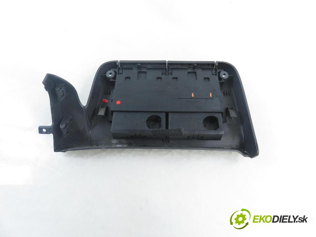 VW LUPO (6X1, 6E1) HB 2002 37,00 1 - AUC 999,00 držák na nápoje 6E1858569B (Držák nápojů)