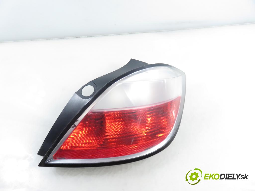 OPEL ASTRA H (A04) HB 2005 66,00 1.4 - Z 14 XEP 1364,00 Svetlo pravé zadné 342691834