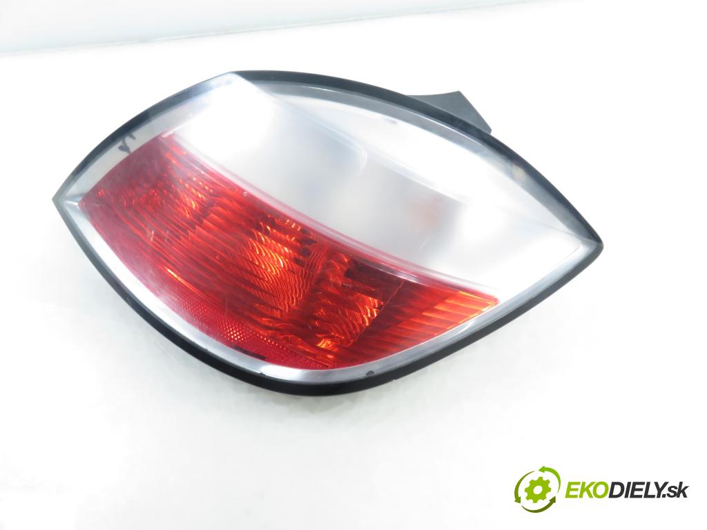 OPEL ASTRA H (A04) HB 2005 66,00 1.4 - Z 14 XEP 1364,00 Svetlo pravé zadné 342691834