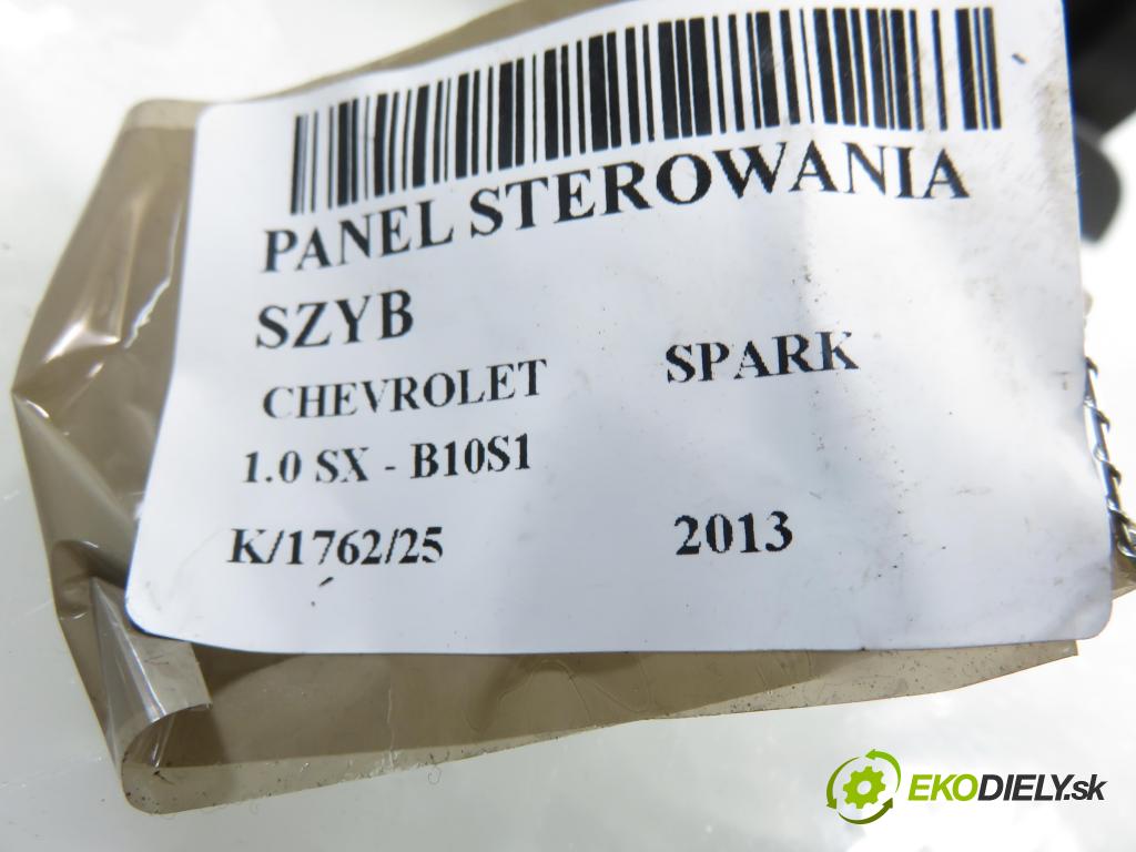 CHEVROLET spar HB 2013 50,00 1.0 S-TEC II 16V - B10D1 995,00 Panel ovládaní oken 201006496 ; 621W04750
