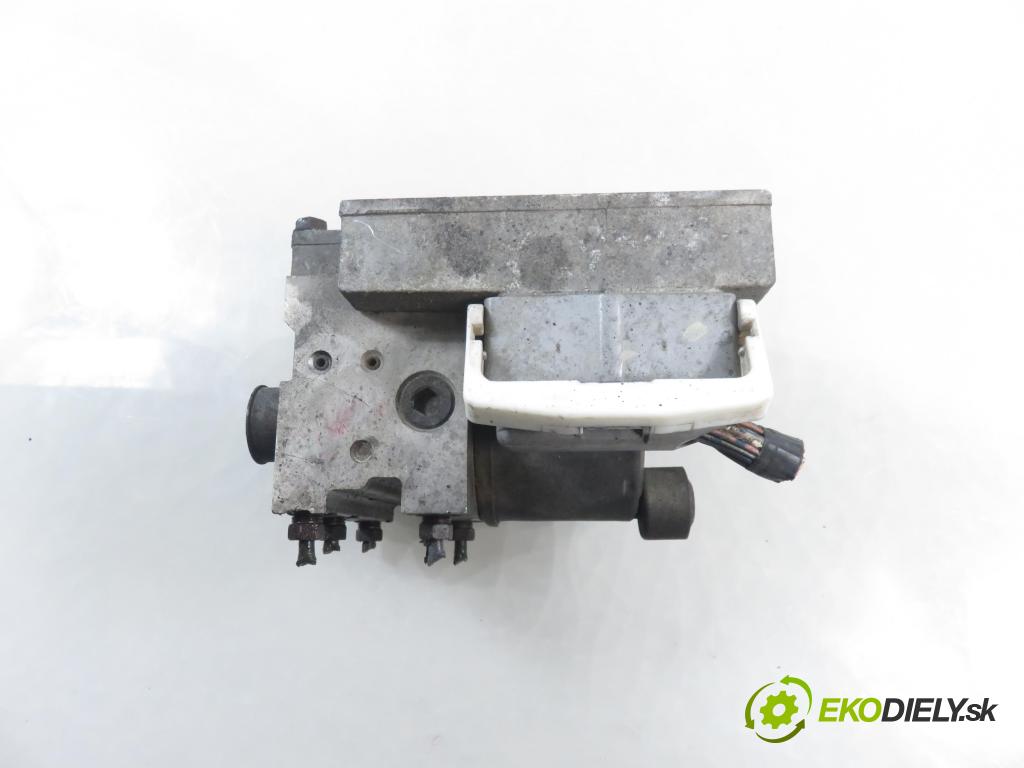 SUZUKI GRAND VITARA I (FT, HT) TERENOWY 2002 64,00 2.0 TD 87 4x4 - RF (MAZDA) 1998,00 Pumpa ABS 65D0 (Pumpa ABS)