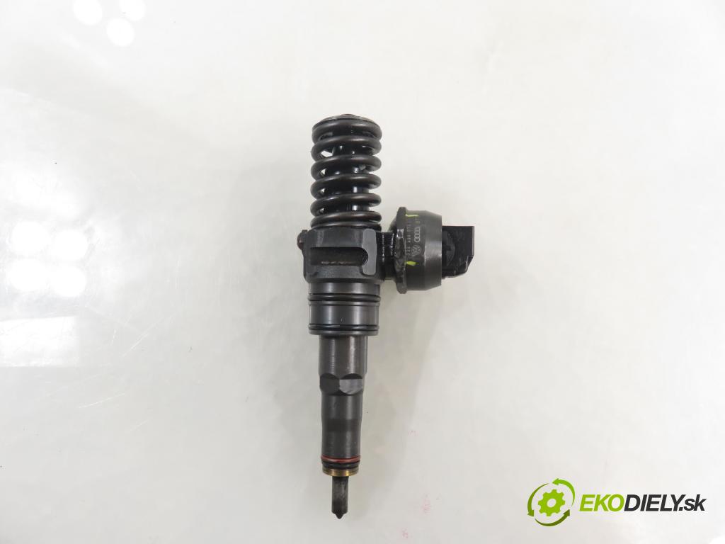 VW CADDY III Variant (2KB, 2KJ, 2CB, 2CJ) FURGON 2008 51,00 2.0 SDI - BST 1968,00 Vstrekovač 038130073BR ; 0414720232 (Vstrekovač paliva)