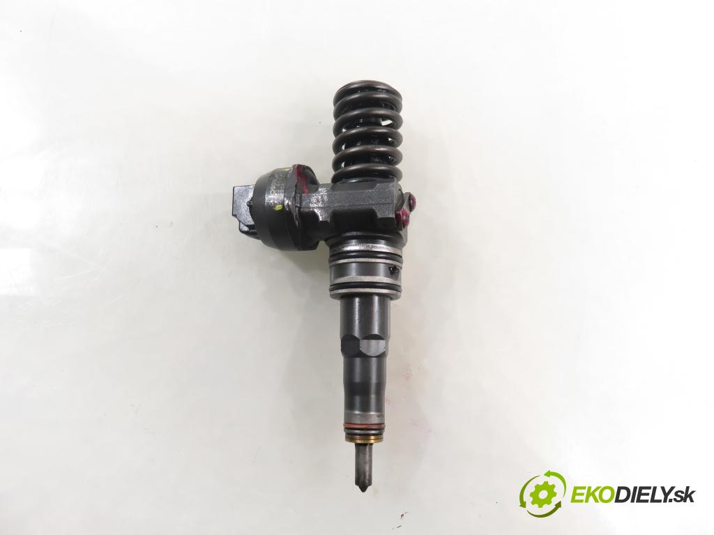 VW CADDY III Variant (2KB, 2KJ, 2CB, 2CJ) FURGON 2008 51,00 2.0 SDI - BST 1968,00 Vstrekovač 038130073BR ; 0414720232 (Vstrekovač paliva)