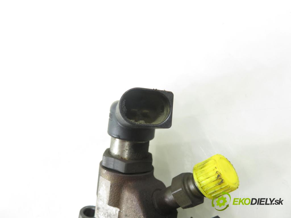 PEUGEOT 307 Break (3E) KOMBI 2004 0,00 2.0 HDi 135 - RHR (DW10BTED4) 1997,00 vstrekovač 9647247280 (Vstrekovač paliva)