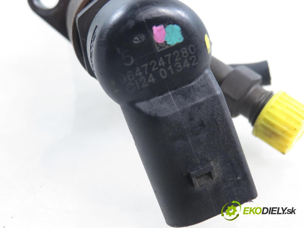 PEUGEOT 307 Break (3E) KOMBI 2004 0,00 2.0 HDi 135 - RHR (DW10BTED4) 1997,00 vstrekovač 9647247280 (Vstrekovač paliva)