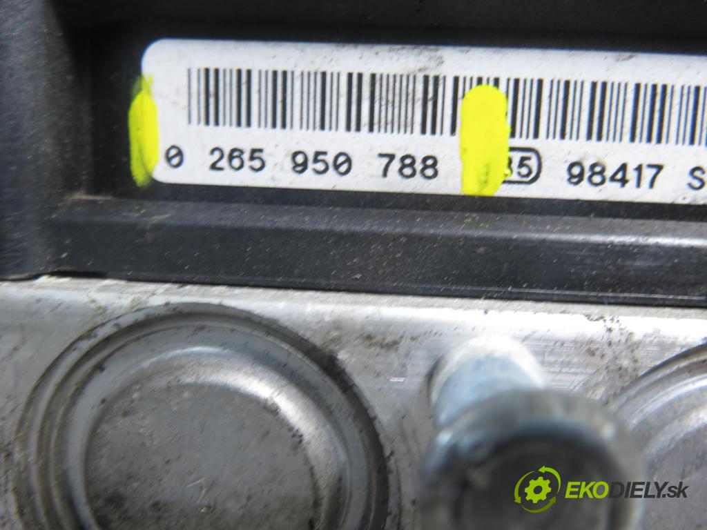 RENAULT CLIO III Grandtour (KR0/1_) KOMBI 2009 65,00 1.5 dCi - K9K 772 1461,00 Pumpa ABS 0265950788 ; 0265234754 ; 8200890129 (Pumpa ABS)