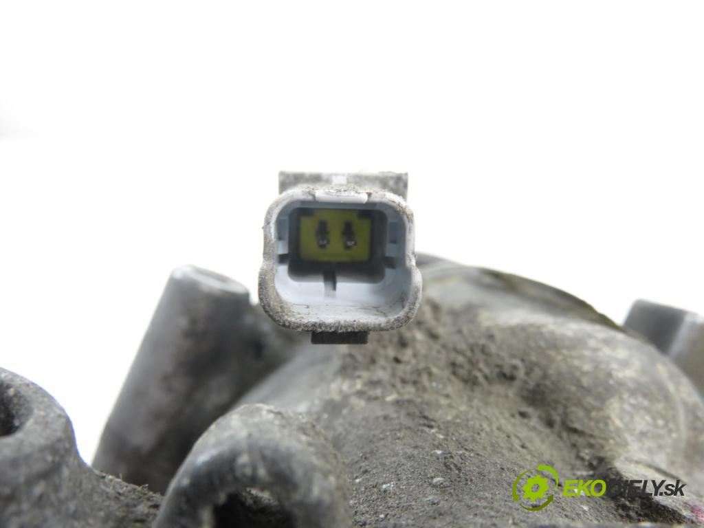 RENAULT CLIO III Grandtour (KR0/1_) KOMBI 2009 65,00 1.5 dCi - K9K 772 1461,00 KOMPRESOR: klimatizace 8200953359 (Kompresor klimatizace)