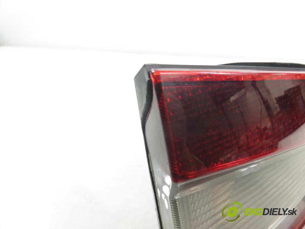 FORD GALAXY (WA6) MINIVAN 2006 92,00 1.8 TDCi - QYWA 1753,00 Svetlo ľavé zadné kufor