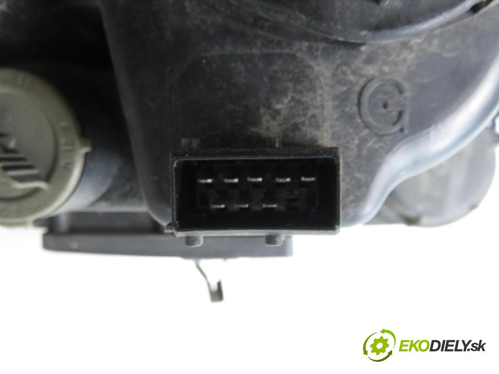 FIAT ULYSSE (179_) VAN 2003 94,00 2.2 JTD - 4HW (DW12ATED4) 2179,00 Svetlo LP 1494328080