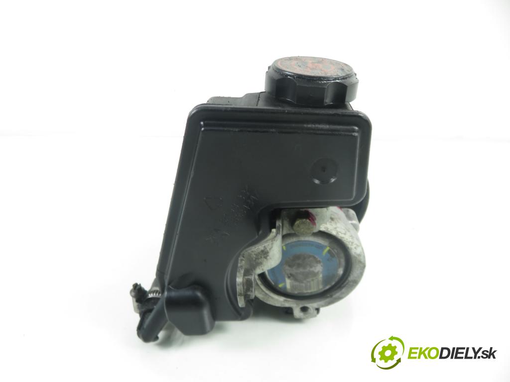 CITROEN XSARA (N1) LIFTBACK 2003 66,00 2.0 HDi 90 - RHY (DW10TD) 1997,00 Pumpa servočerpadlo 9638339880 ; 26082229QD (Servočerpadlo)