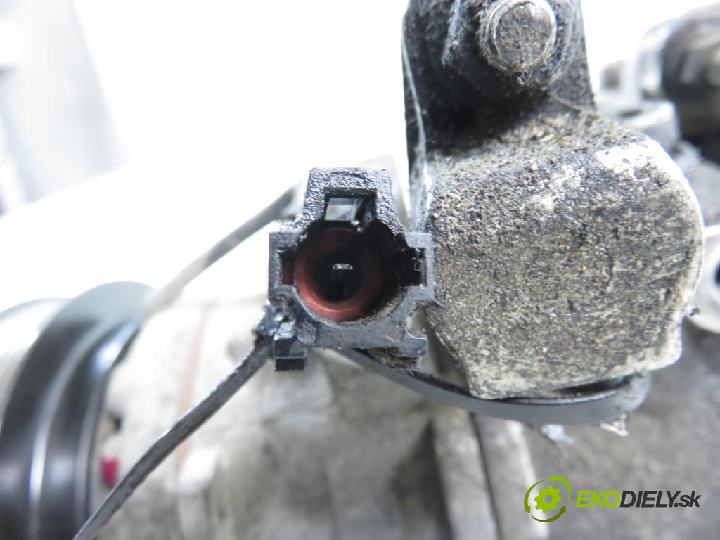 HYUNDAI TRAJET (FO) MINIVAN 2006 83,00 2.0 CRDi 113 1991,00 KOMPRESOR: klimatizácie NRF32204 (Kompresor klimatizácie)