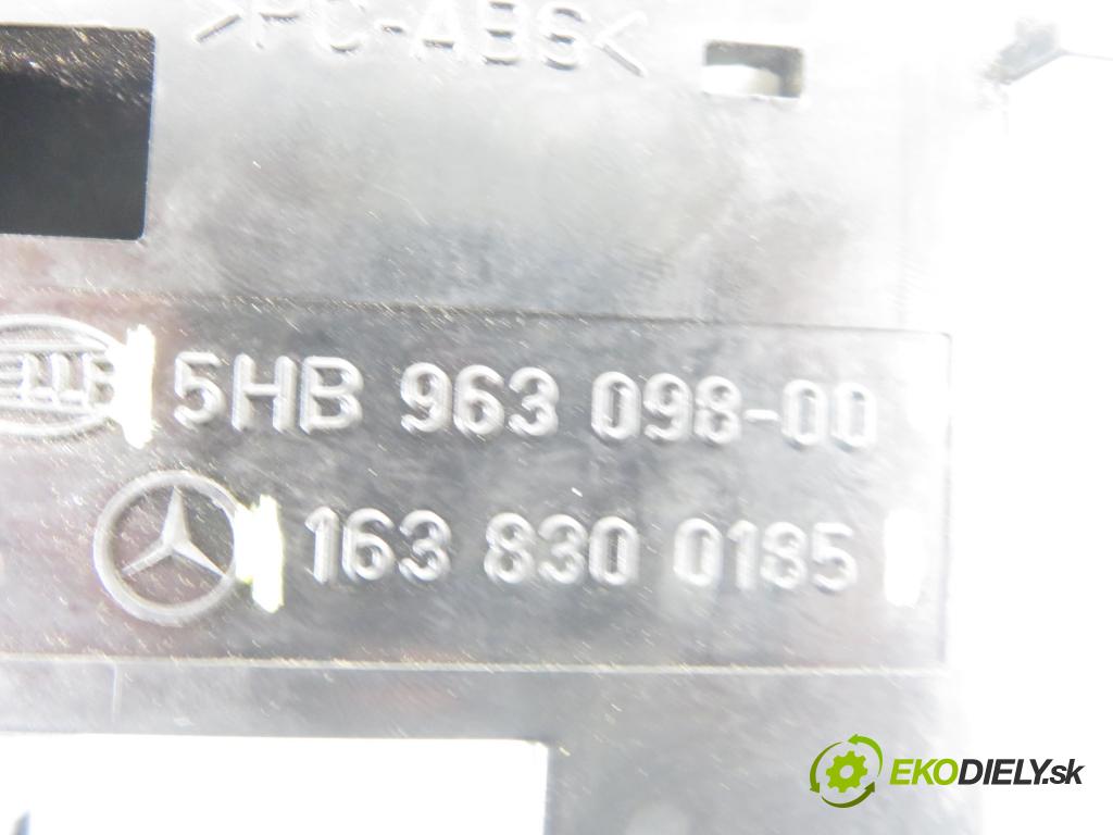 MERCEDES-BENZ KLASA M (W163) SUV 2000 160,00 ML 320 (163.154) - M 112.942 3199,00 Panel kúrenia KLIMATIZACE: 1638300185 ; 5HB96309800