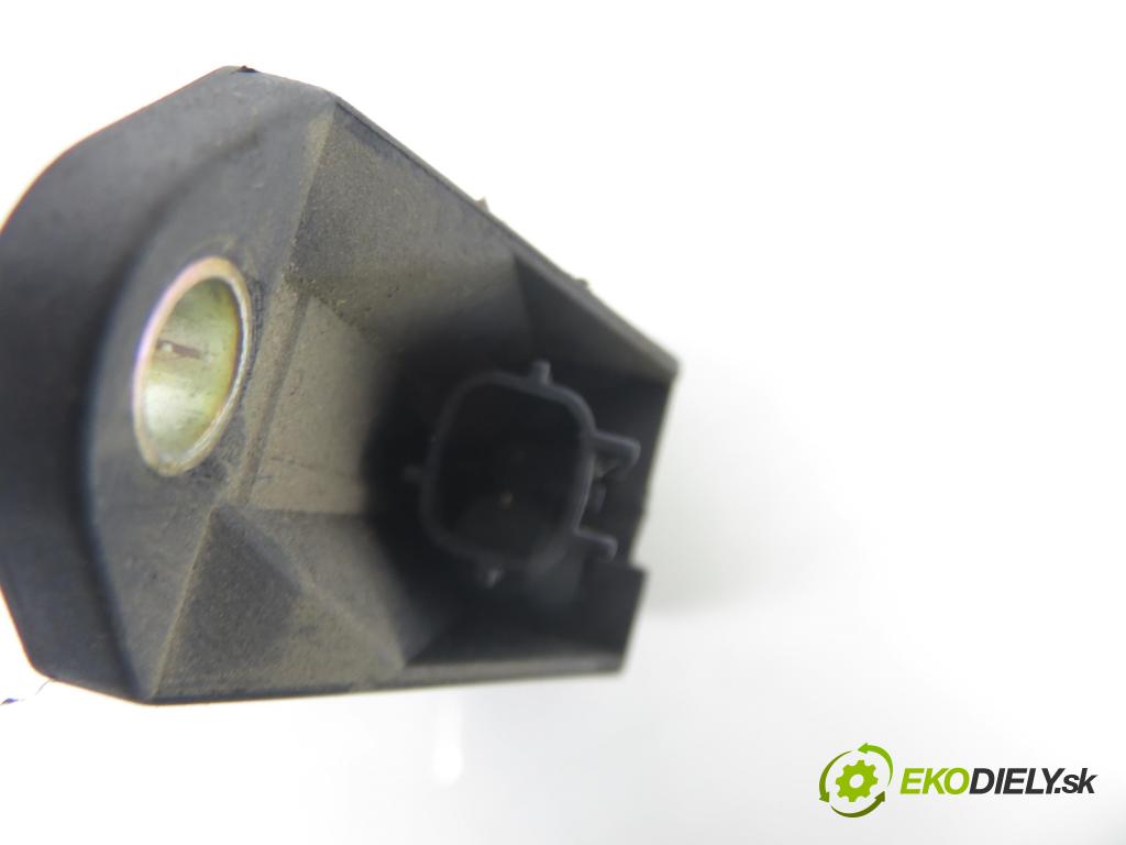 VW SHARAN (7M8, 7M9, 7M6) VAN 2003 96,00 1.9 TDI PD 130 - ASZ 1896,00 Snímač nárazu 5WK42895 ; 6Q0909606 (Snímač nárazu)