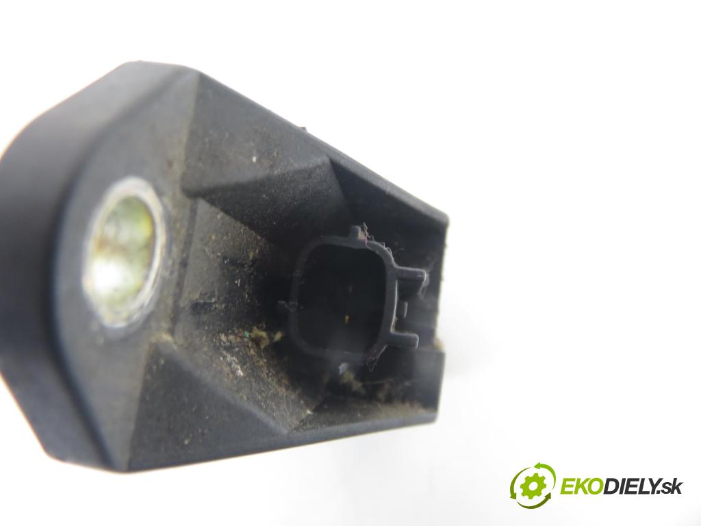 VW SHARAN (7M8, 7M9, 7M6) VAN 2003 96,00 1.9 TDI PD 130 - ASZ 1896,00 Snímač nárazu 5WK42895 ; 6Q0909606 (Snímač nárazu)