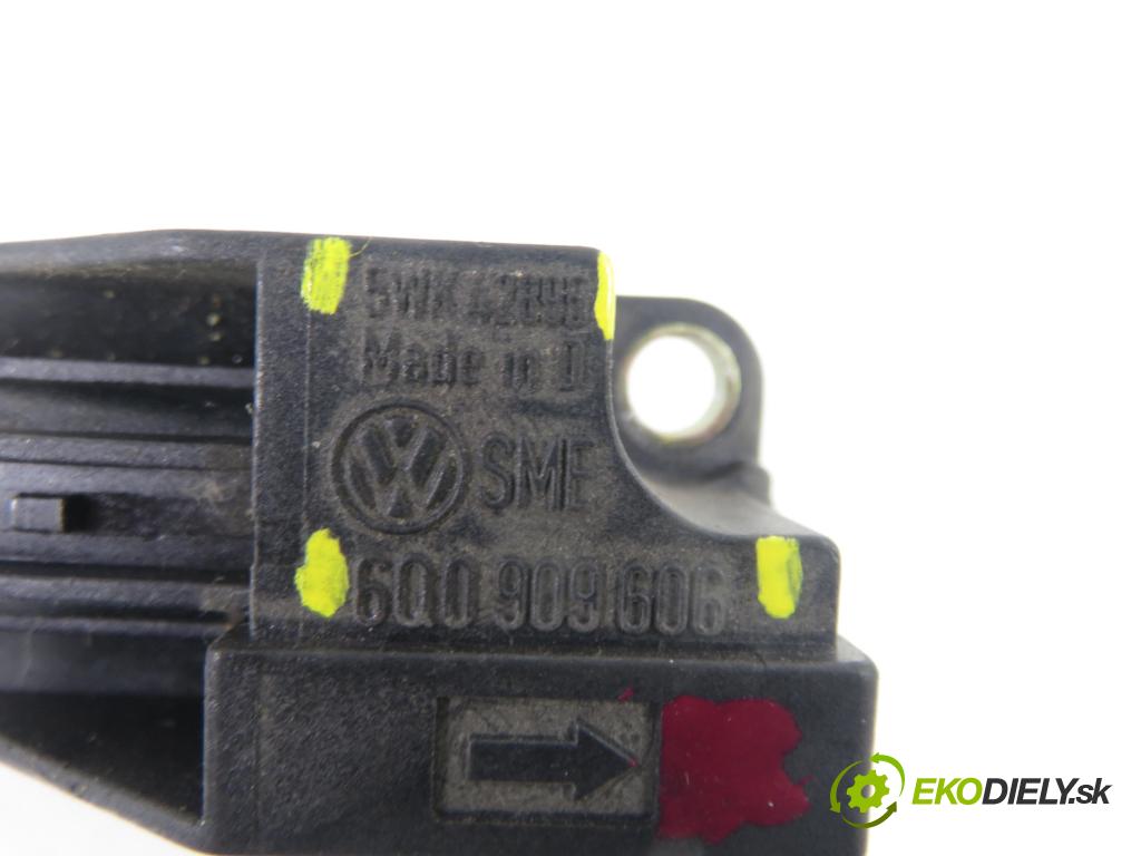 VW SHARAN (7M8, 7M9, 7M6) VAN 2003 96,00 1.9 TDI PD 130 - ASZ 1896,00 Snímač nárazu 5WK42895 ; 6Q0909606 (Snímač nárazu)