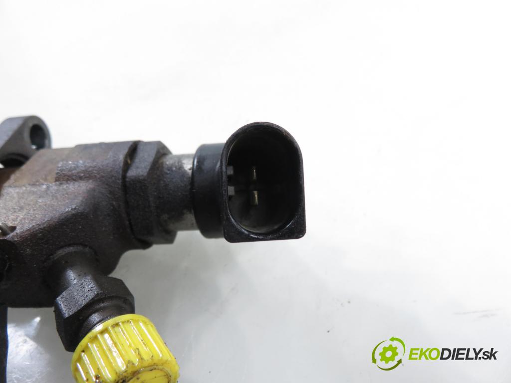 PEUGEOT 307 Break (3E) KOMBI 2004 0,00 2.0 HDi 135 - RHR (DW10BTED4) 1997,00 vstrekovač 9647247280 (Vstrekovač paliva)