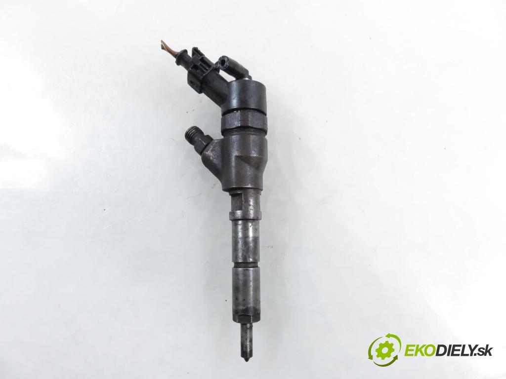 PEUGEOT BOXER Skrzynia (244) FURGON 2005 74,00 2.2 HDi - 4HY (DW12UTED) 2179,00 vstrekovač 0445110076 (Vstrekovač paliva)