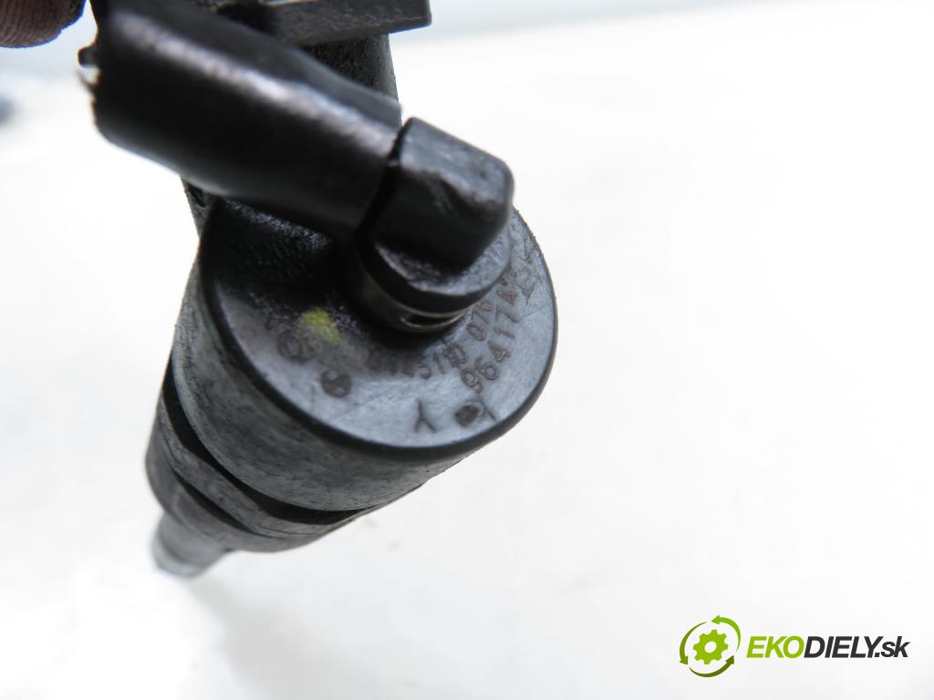 PEUGEOT BOXER Skrzynia (244) FURGON 2005 74,00 2.2 HDi - 4HY (DW12UTED) 2179,00 vstrekovač 0445110076 (Vstrekovač paliva)