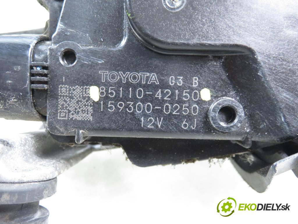 TOYOTA RAV 4 III (_A3_) SUV 2007 130,00 2.2 D 4WD 177 - 2AD-FHV 2231,00 Mechanizmus stieračov predný 8511042150 (Motorček stieračov predný)