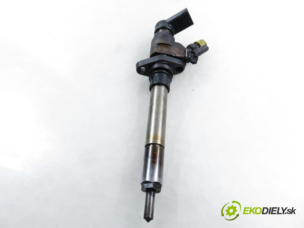 PEUGEOT 407 (6D_) SEDAN 2005 100,00 2.0 HDi 135 - RHR 1997,00 vstrekovač 9647247280 (Vstrekovač paliva)