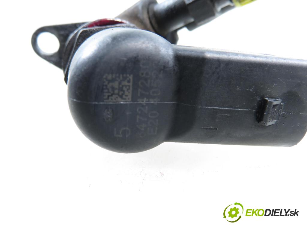 PEUGEOT 407 (6D_) SEDAN 2005 100,00 2.0 HDi 135 - RHR 1997,00 vstrekovač 9647247280 (Vstrekovač paliva)