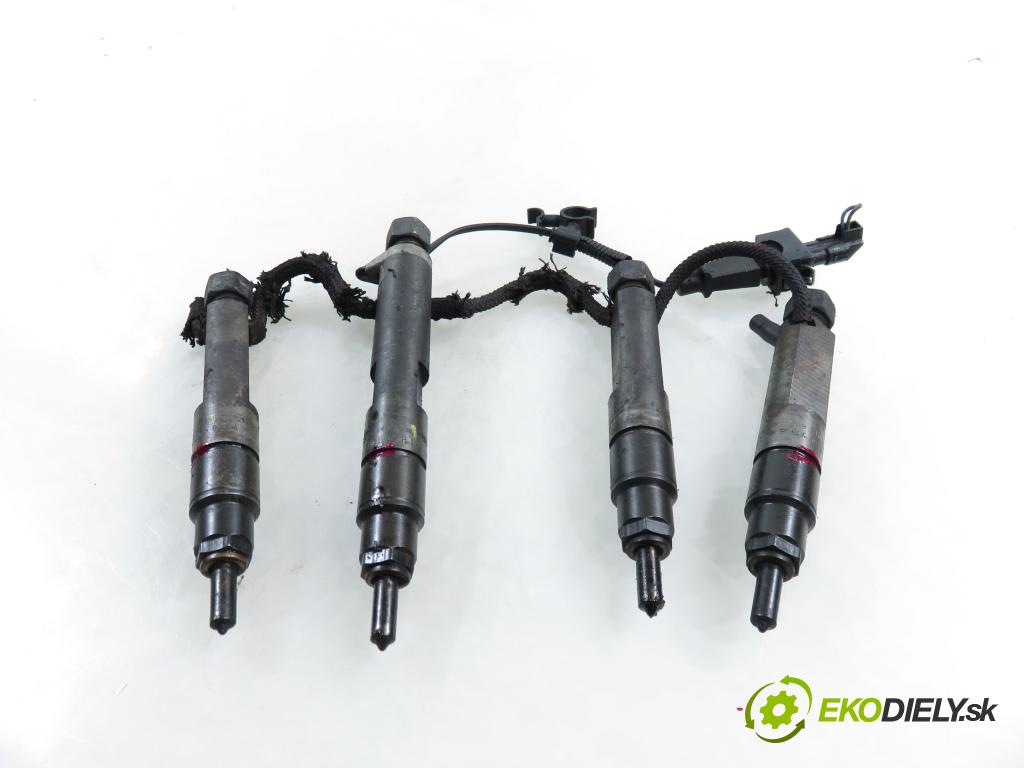 SKODA OCTAVIA I (1U2) LIFTBACK 1997 66,00 1.9 TDI 90- AGR 1896,00 Vstrekovacie ventily 038130201F ; 038130201G (Vstrekovací ventil)