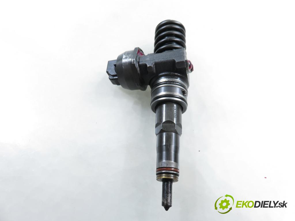 VW CADDY III Variant (2KB, 2KJ, 2CB, 2CJ) FURGON 2008 51,00 2.0 SDI - BST 1968,00 Vstrekovač 038130073BR ; 0414720232 (Vstrekovač paliva)