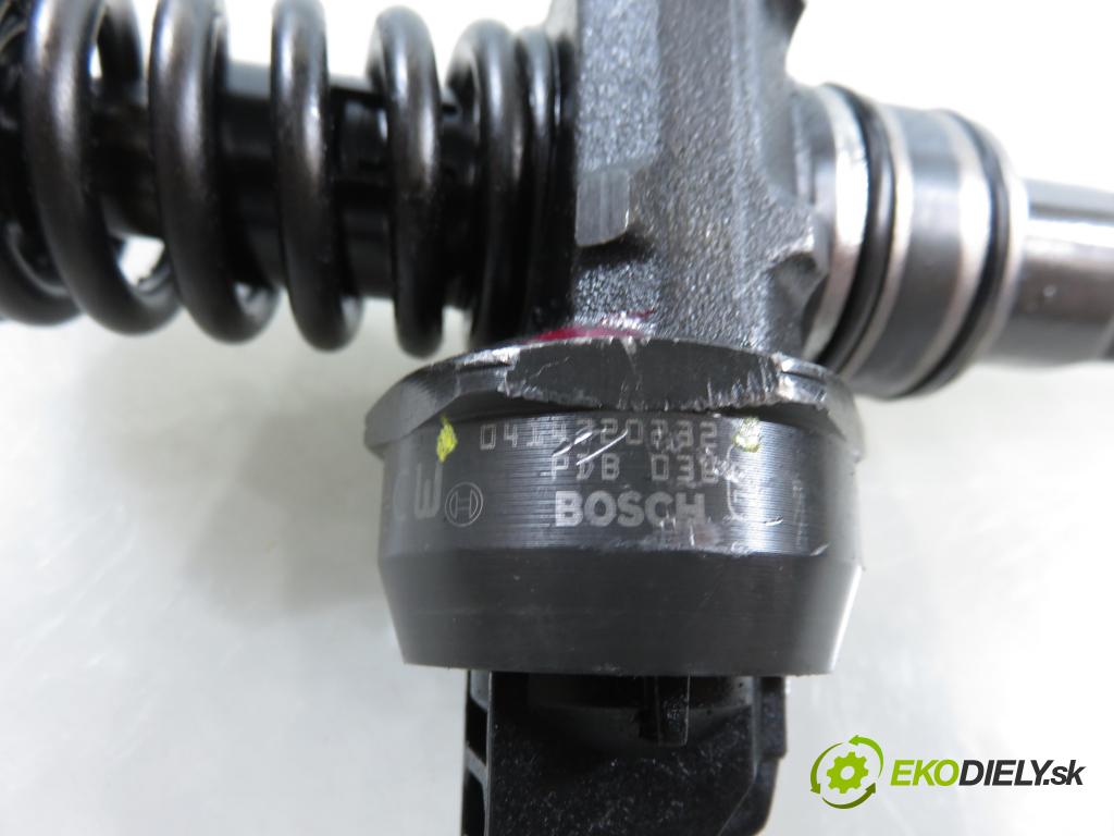 VW CADDY III Variant (2KB, 2KJ, 2CB, 2CJ) FURGON 2008 51,00 2.0 SDI - BST 1968,00 Vstrekovač 038130073BR ; 0414720232 (Vstrekovač paliva)