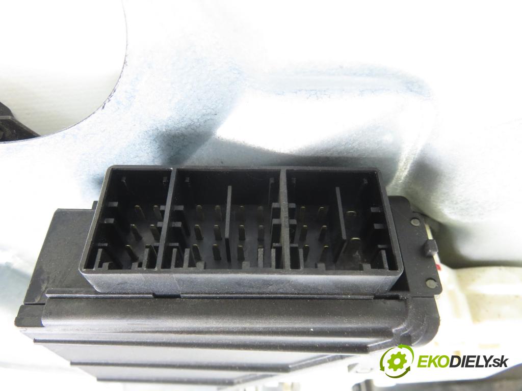 SEAT IBIZA III (6L1) HB 2003 55,00 1.4 TDI 75 - AMF 1422,00 mechanismus oken PPE 3D 6L3837752AD