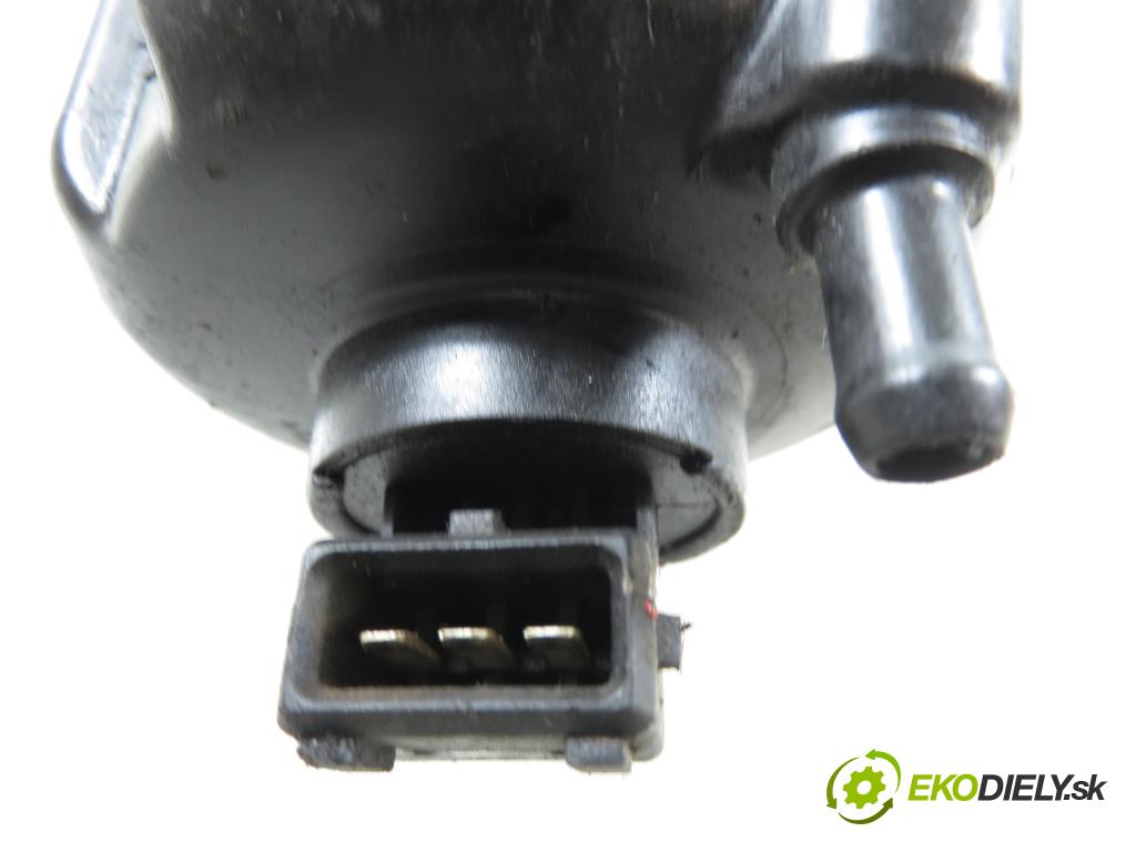 FIAT DUCATO Furgon (250_, 290_) FURGON 2010 74,00 100 Multijet 2.2 D - 4HV 2198,00 Obal filtra paliva 235514720 (Obal palivového filtra)